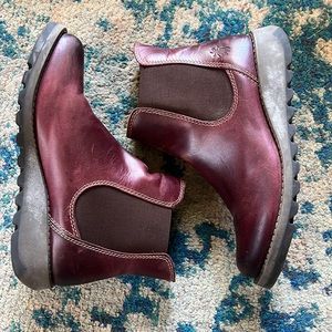 Fly London Purple Chelsea Bootie, size 38